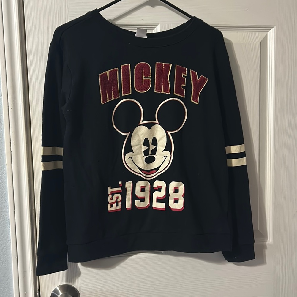 Disney sweatshirt